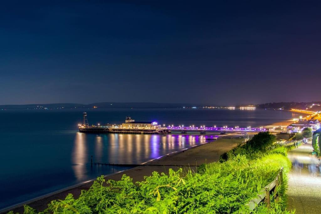 On The Beach Retreat 伯恩茅斯 外观 照片